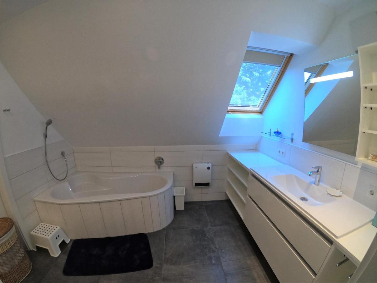 Ferienwohnung Pauli Moerbisch Am See Ngoại thất bức ảnh